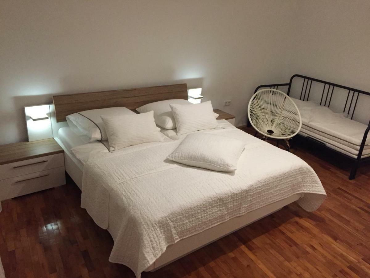 קריקווניצה Central House Nona מראה חיצוני תמונה