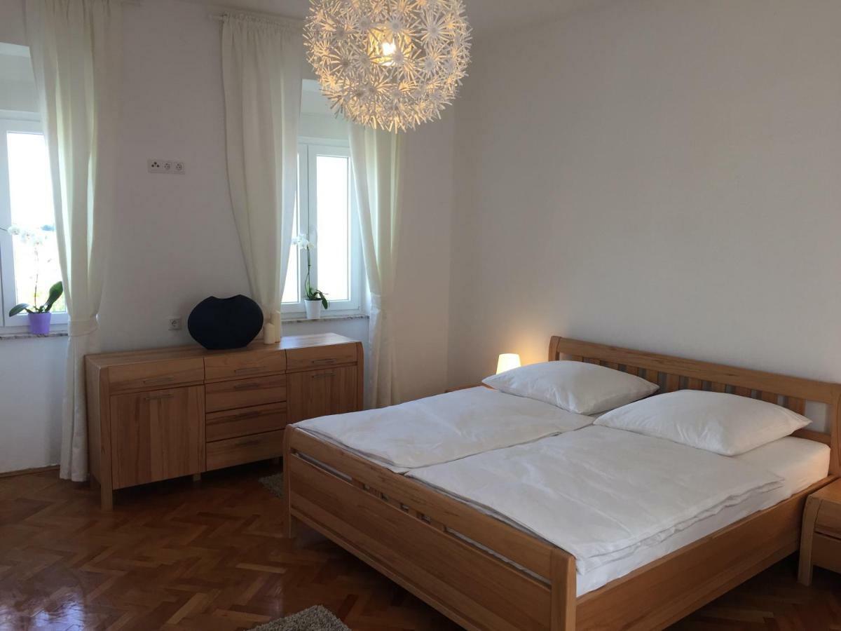 קריקווניצה Central House Nona מראה חיצוני תמונה