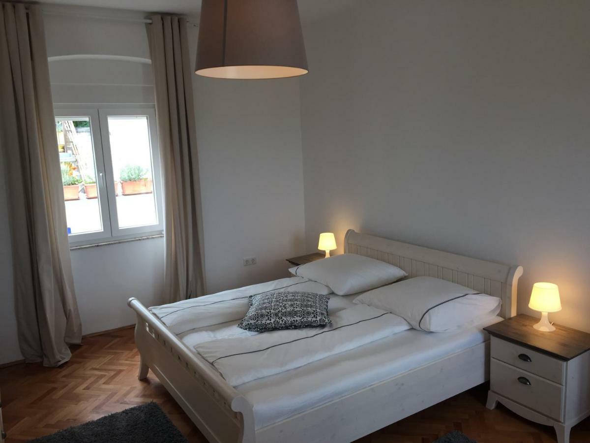 קריקווניצה Central House Nona מראה חיצוני תמונה